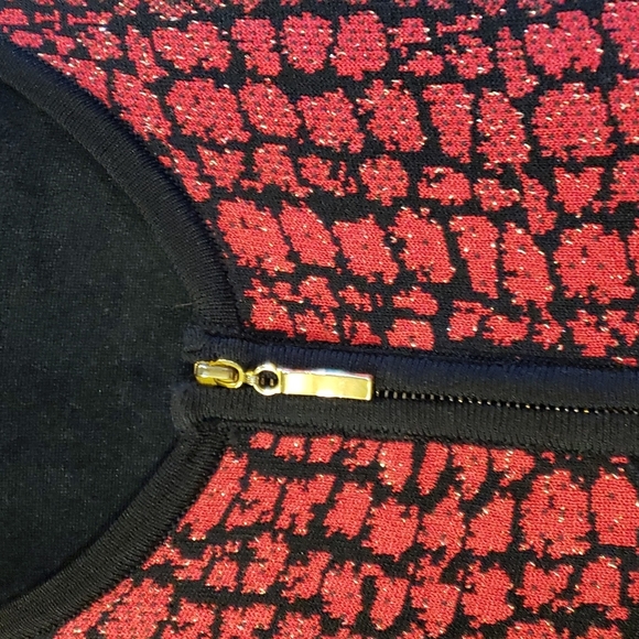 Carmen marc Calvo red black gold zip crop cardigan sweater - Picture 3 of 5